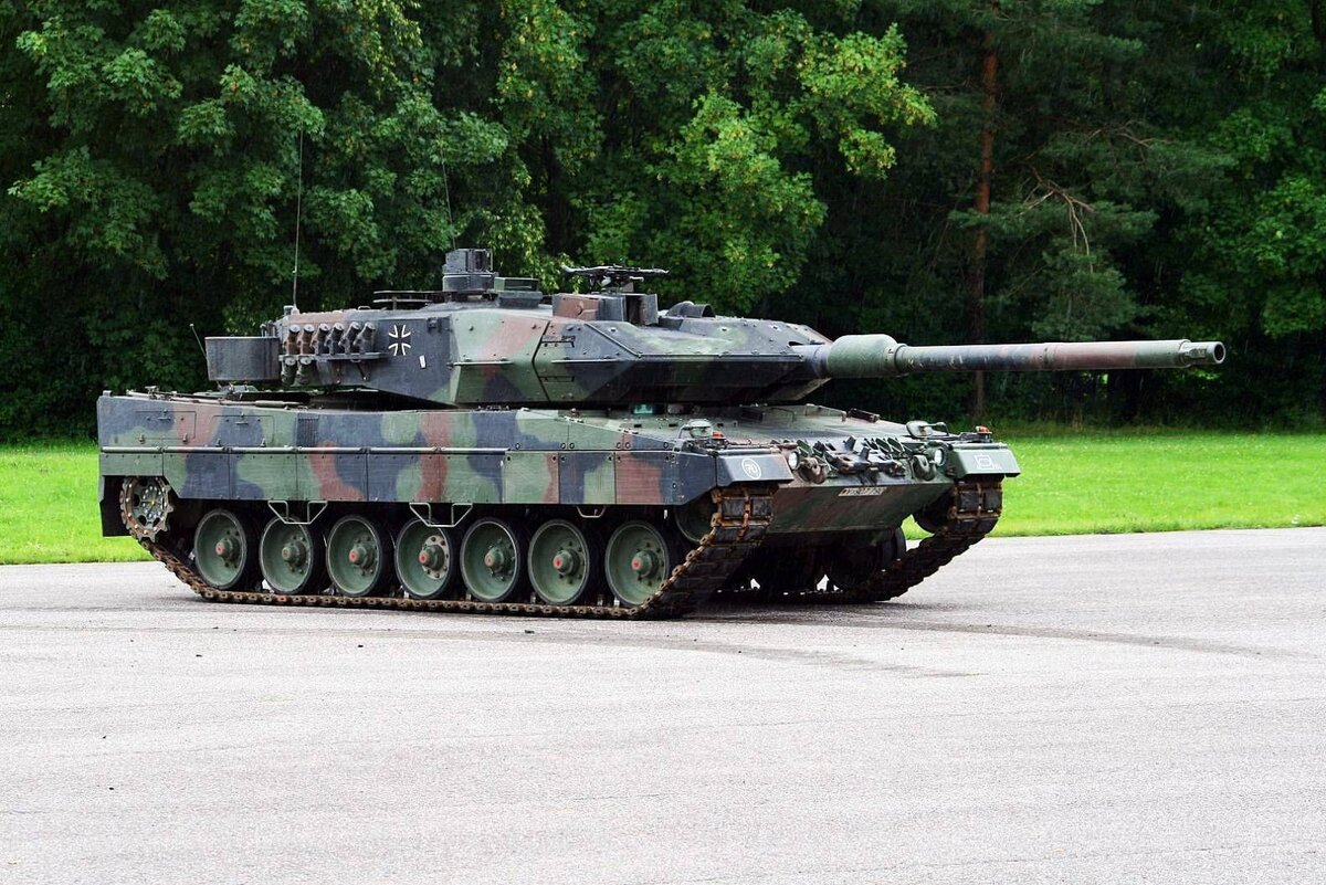 https://gunsfriend.ru/tank-leopard-2-germania-tanki-bronetehnika-vooruzenie/