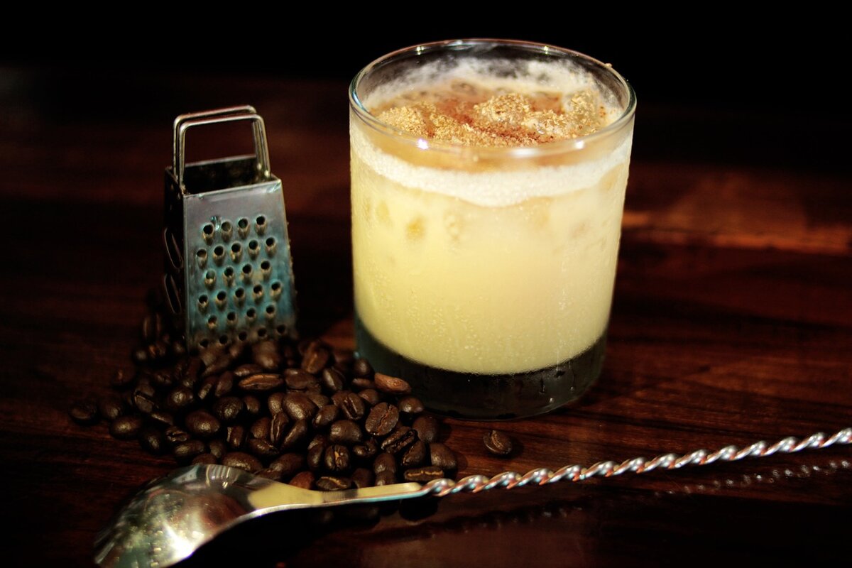 Стаканчик кофе. Баночка для молотого кофе. Чашка кофе. Два стакана зерна. Овес в стакане.