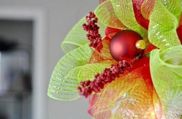    На основе пластикового стаканчика   
Источник: «Lamberts lately»