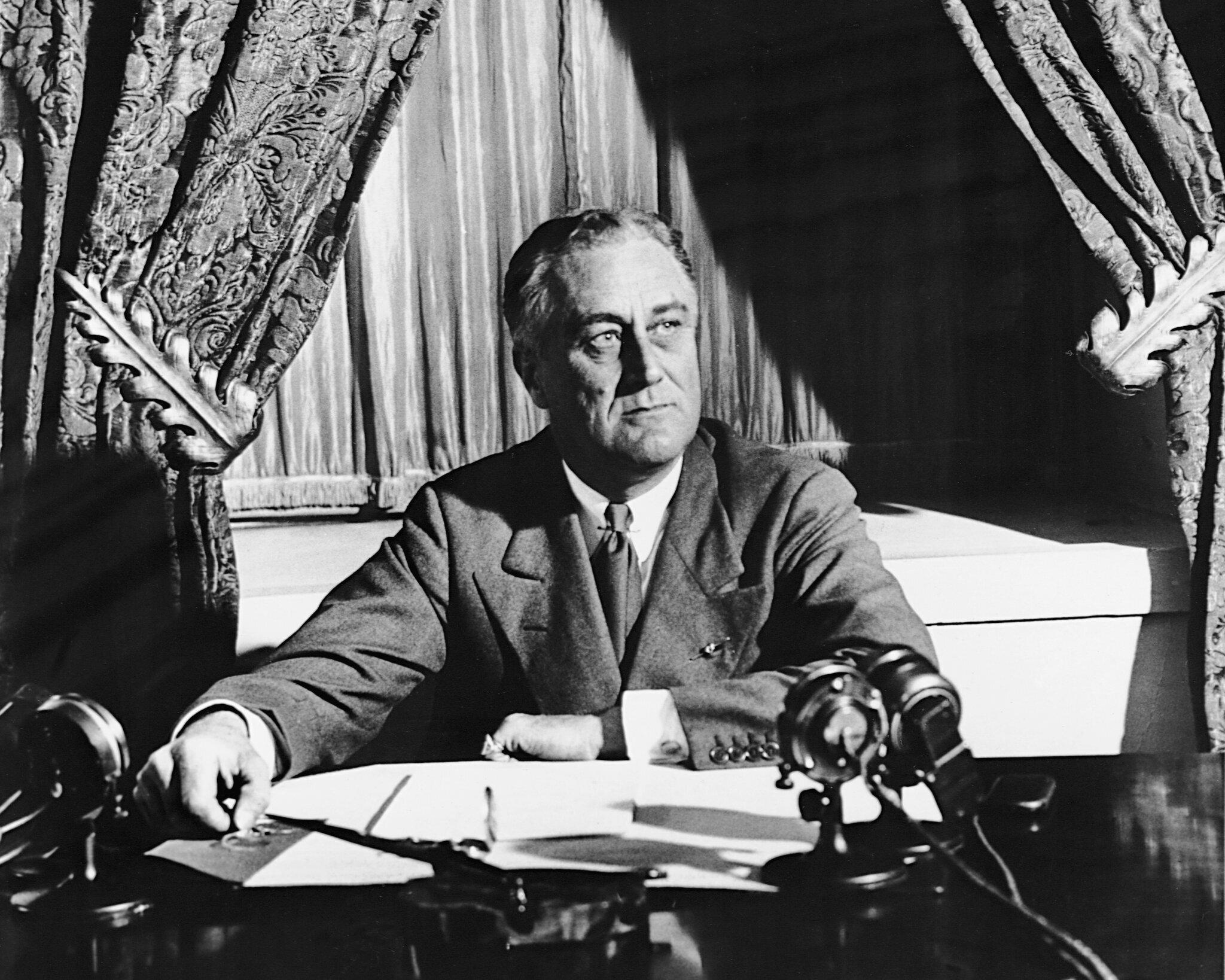 Рузвельта в сша (1882 – 1945). Партия от которой баллотировался рузвельт. Портрет рузвельта. Партия от которой баллотировался рузвельт. Рузвельт 1933.