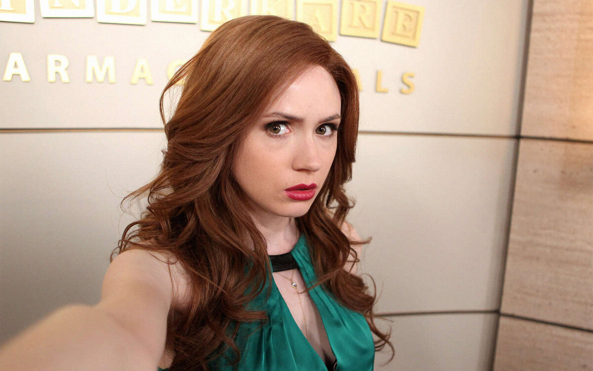 Кадр из сериала «Селфи», 2014