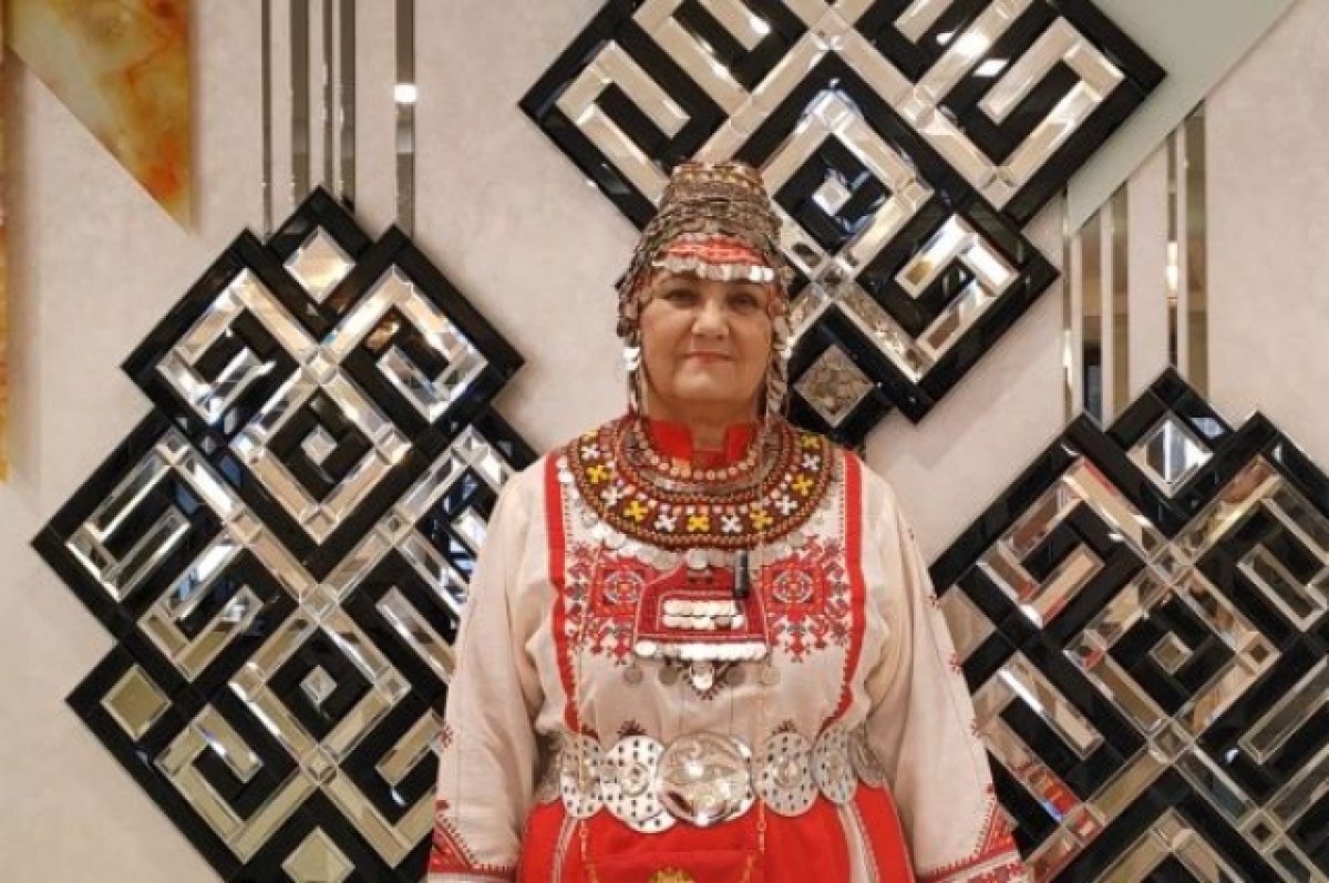    Автор перевода песни «Катюша» на чувашский язык Раиса Сарби.