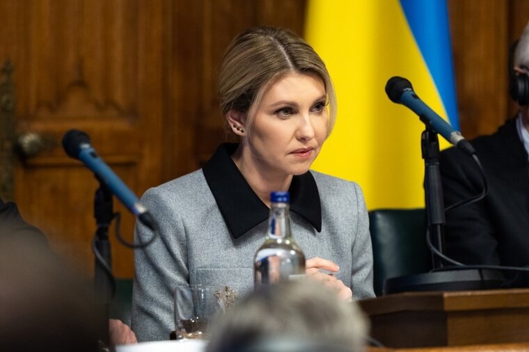    Елена Зеленская попросила возрождения военной поддержки от США