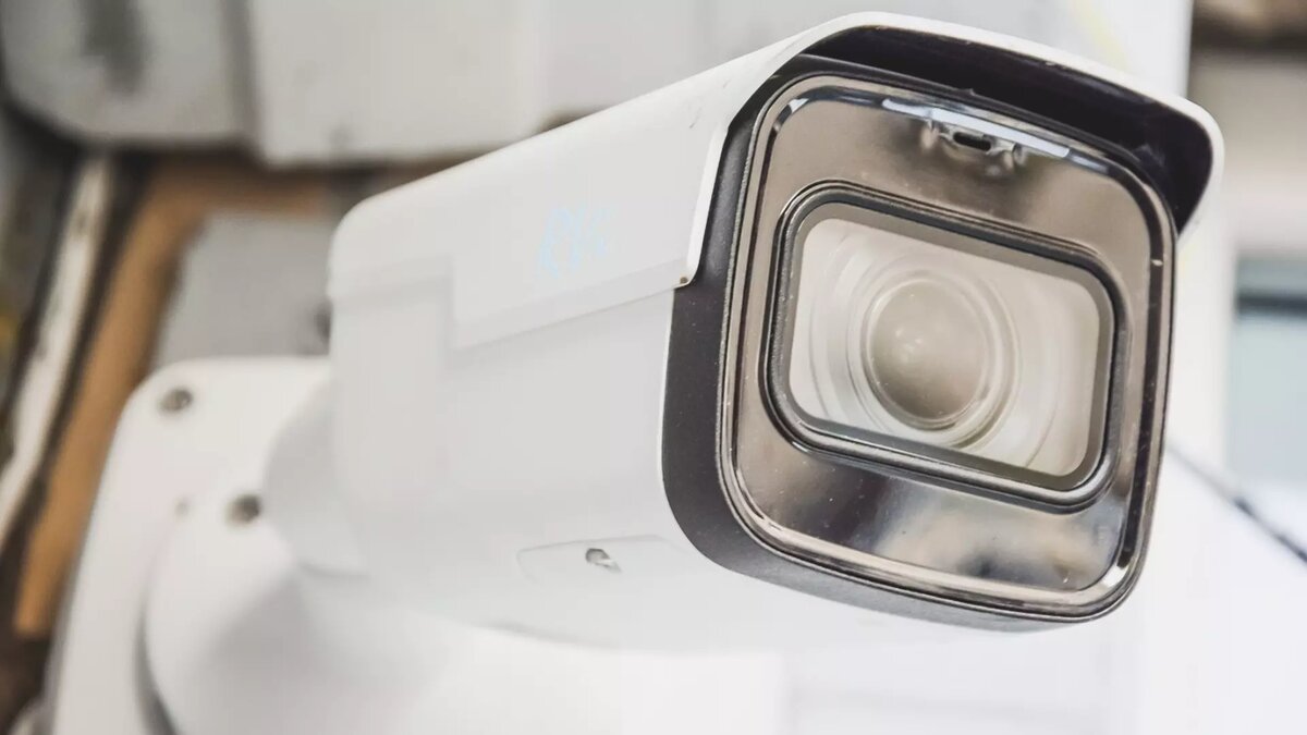     Уникальные для региона комплексы для фиксации нарушений ПДД установлены на Советской площади Уфы и впоследствии будут использоваться и на других улицах города.