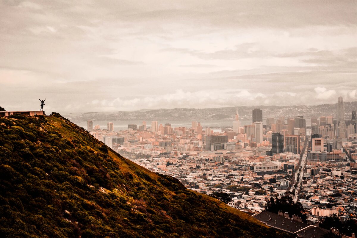 Города наверх. Город на Холме. Twin Peaks San Francisco.