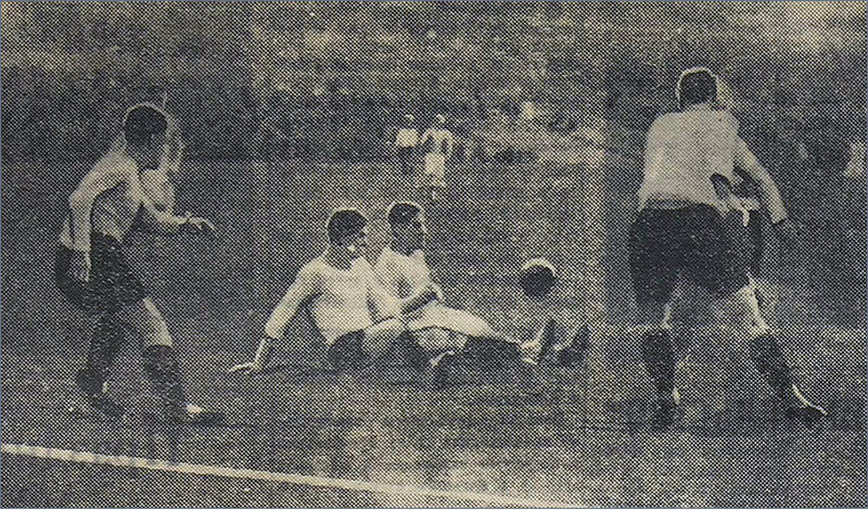 «Торпедо» - «Сталинец» (Ленинград) - 2:2. Эпизод матча.