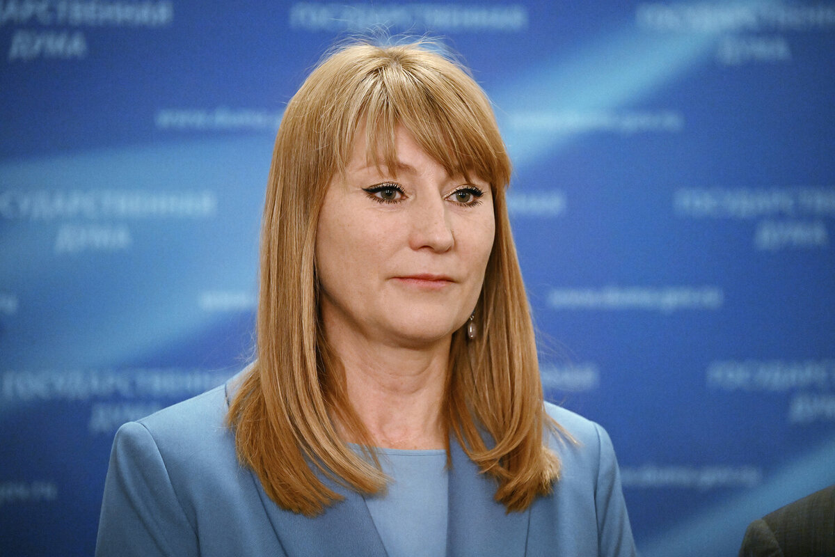 Какие "кадры" в "Единой России", спортсменки и так далее по списку... ("Кавказская пленница")