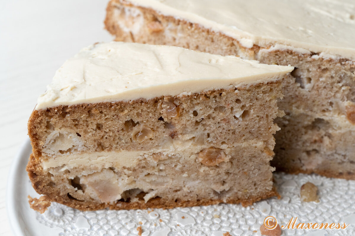 Яблочный кекс с оливковым маслом и кремом с кленовым сиропом