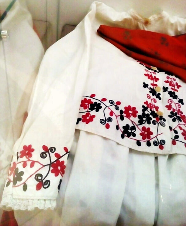 
Русский женский костюм Марийского края конца 19-начала 20 века. Музей
Истории и археологии Республики Марий Эл. Фото С. Костогрызовой