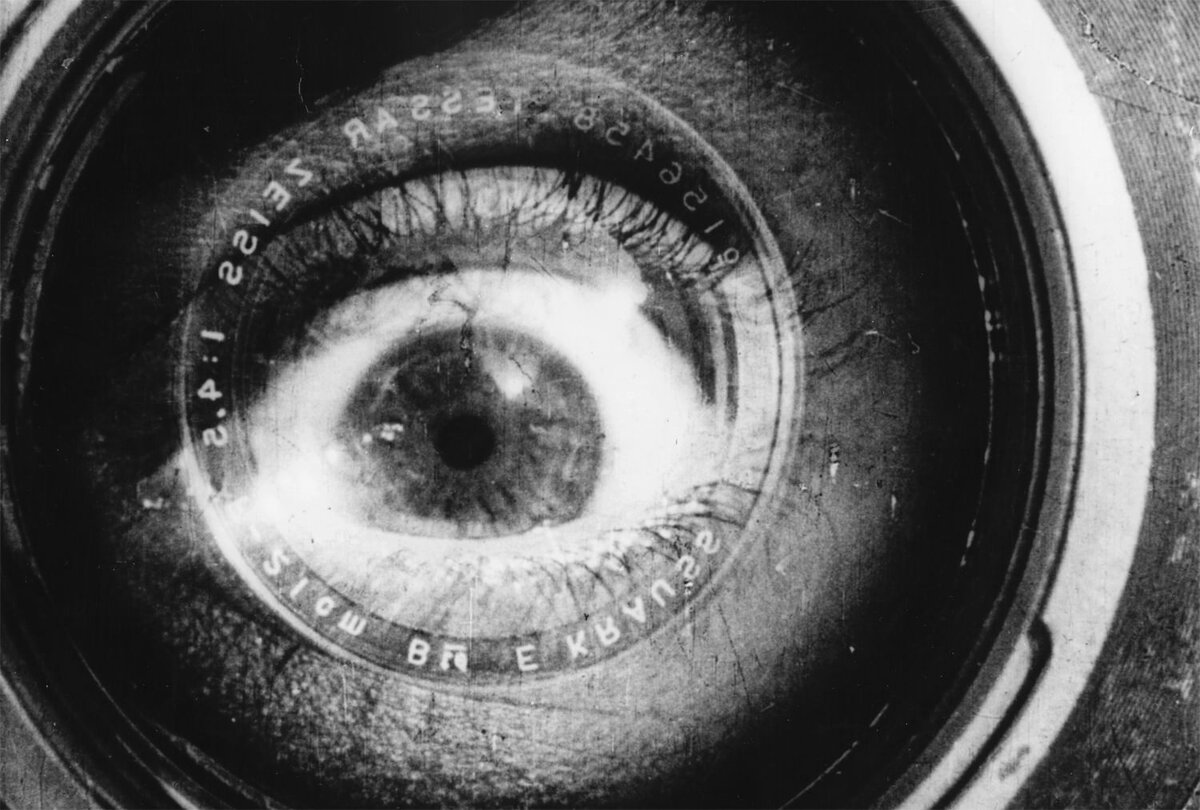 Кадр из фильма «Человек с киноаппаратом» (Man with a Movie Camera)