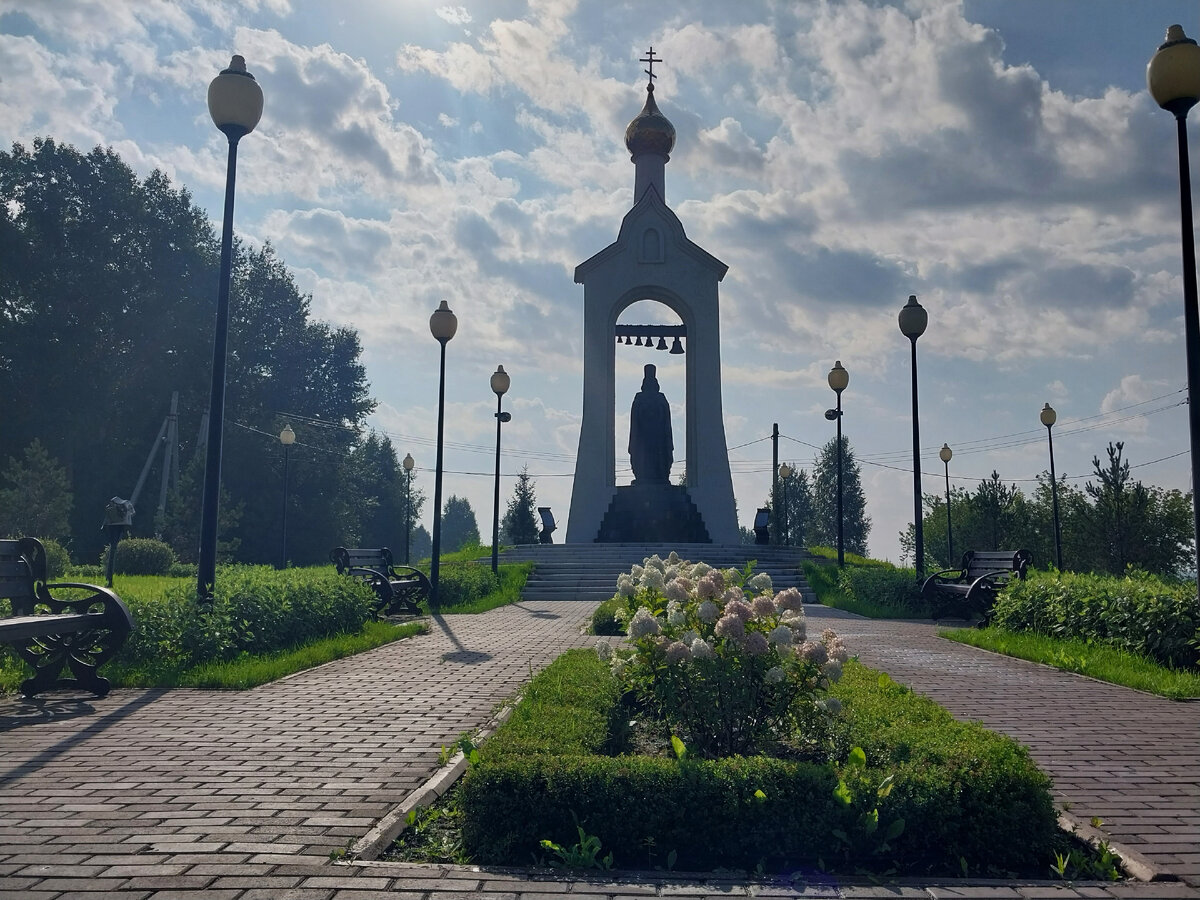 Памятник Святому Стефану Знаменскому