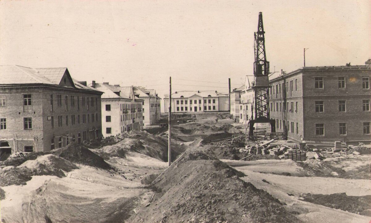 шахта капитальная 1 осинники. старый город осинники. осинники 1938. старый город осинники. шахта высокая осинники.