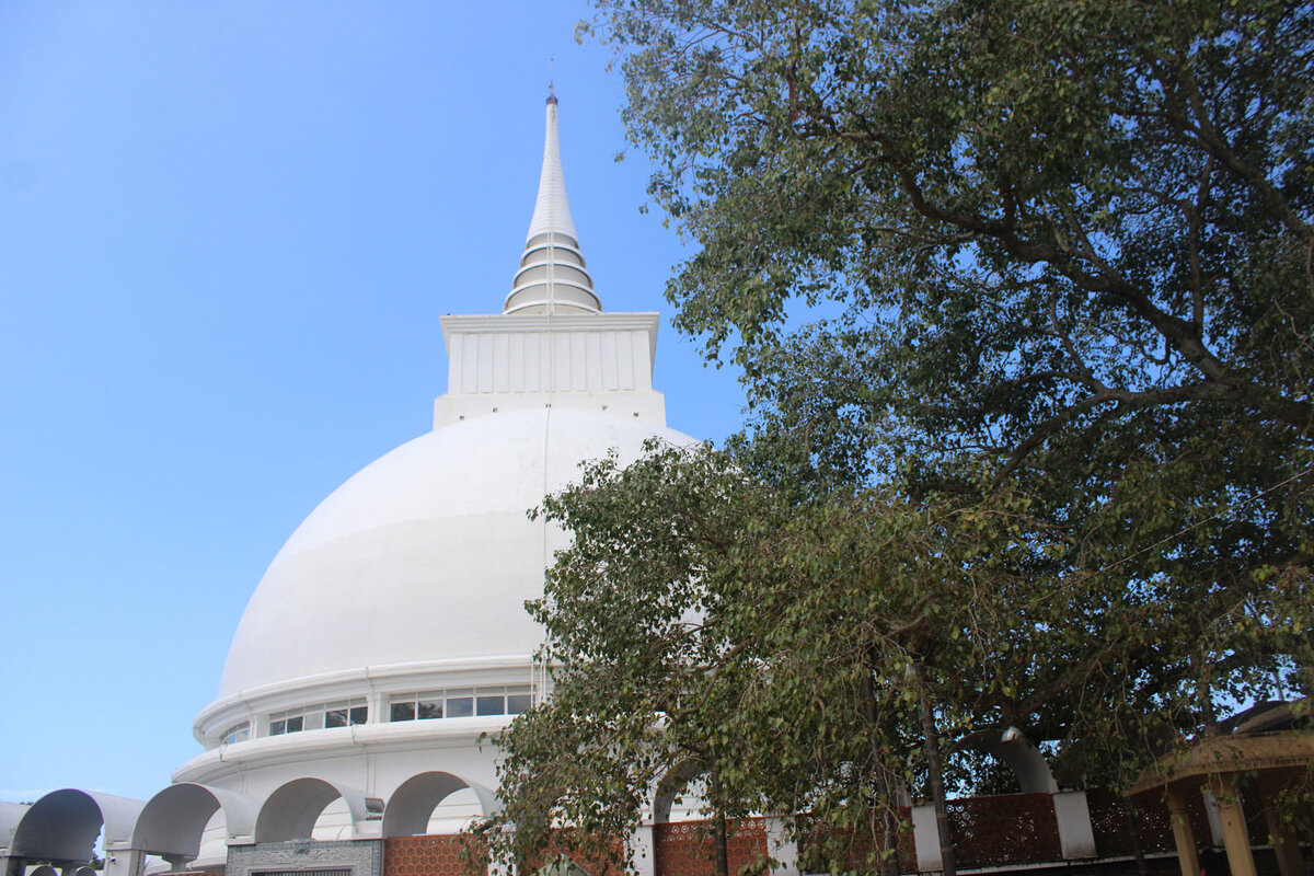 Это фото есть во всех книгах про Цейлон