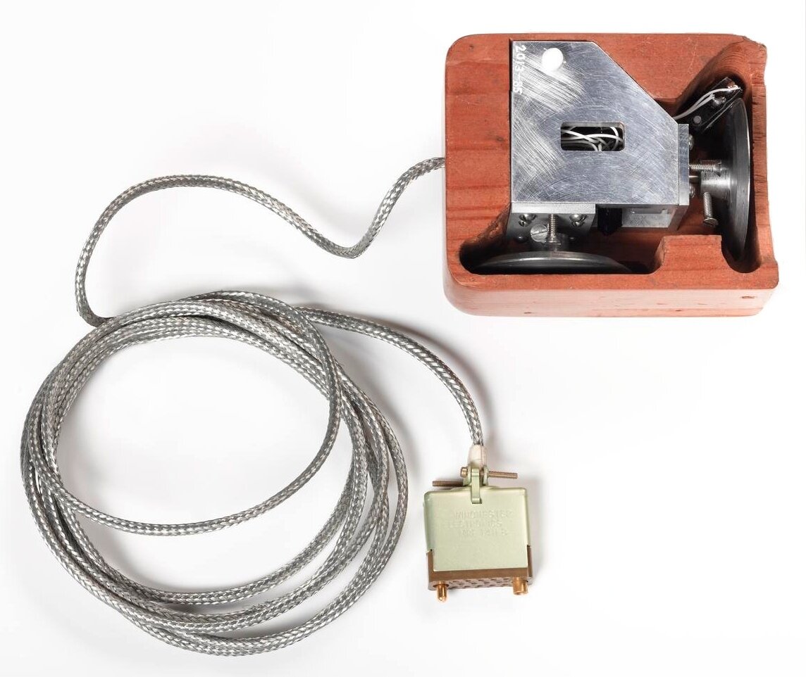 прототип первой компьютерной мыши