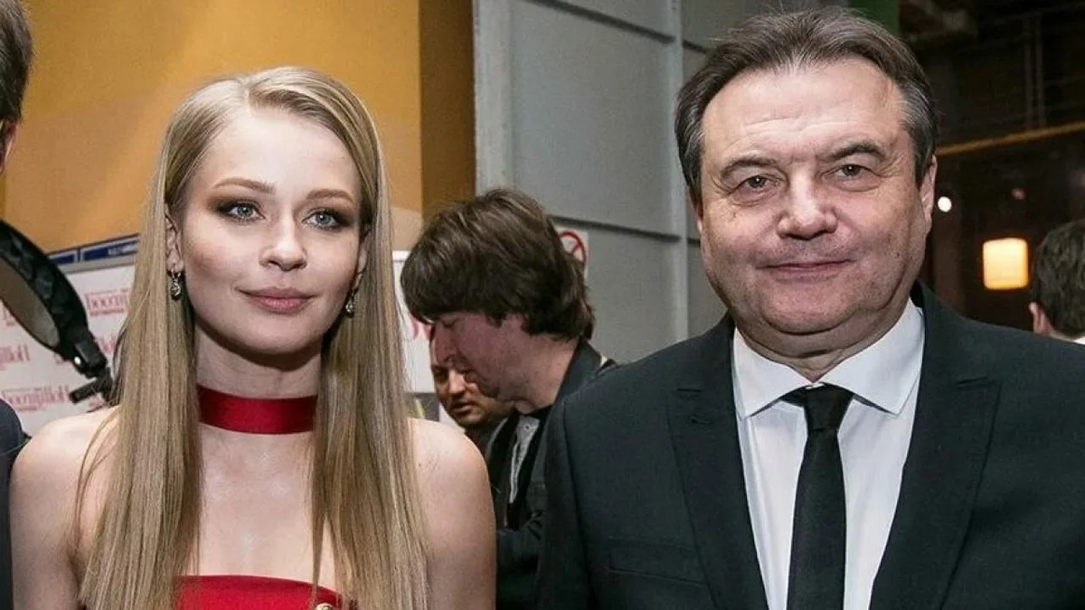 Юлия Пересильд стала музой режиссера Алексея Учителя.