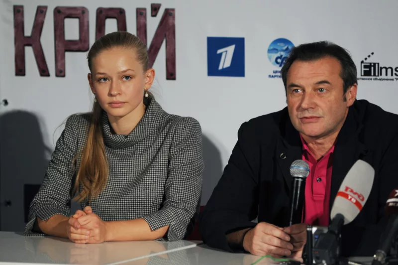Более 10 лет Юлия Пересильд молчала о романе с Алексеем Учителем.
