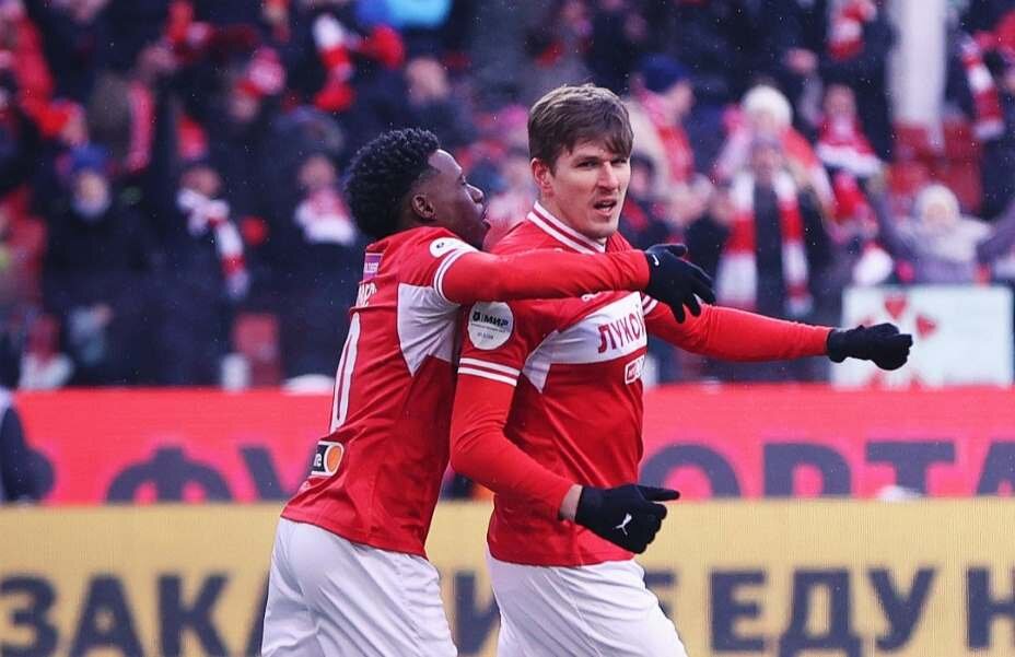    Спартаковцы Квинси Промес и Александр Соболев празднуют гол. Фото: ВК ФК «Спартак»