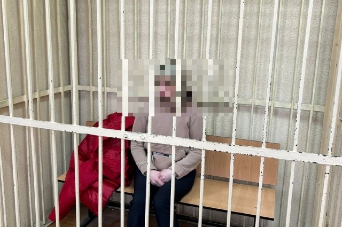    В Брянске заключили под стражу охранницу гимназии №5