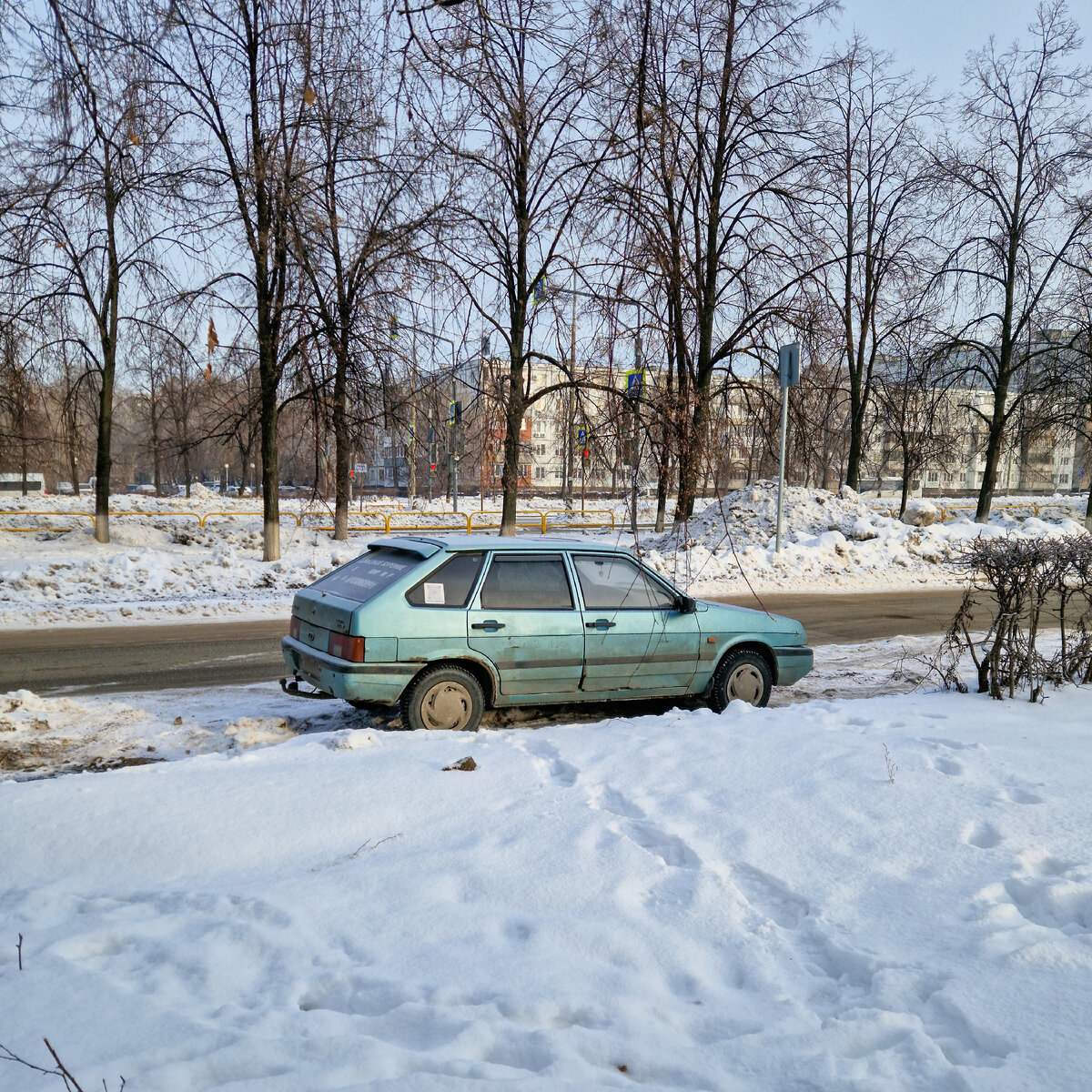 А вот боковые молдинги были.