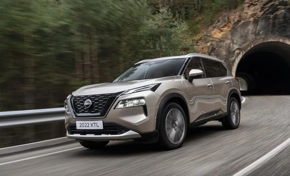 Зад aston martin crossover. Лучший паркетник 2023. Ниссан трейл 2022. Новый инфинити qx60 2022. Лучший паркетник 2023.