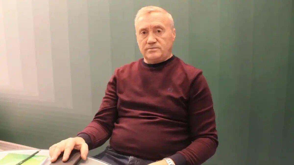 Фото:glavagronom.ru Анатолий Михайлович Антонюк, представитель компании «Золотой початок» по Сибири.