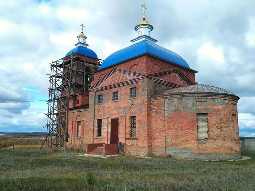 Подгорное. Храм Покрова Божией матери (Подгорное). Село Подгорное Саратовская область Воскресенский район. Храм в селе Подгорное Саратовская область. Покровский храм село Подгорное.