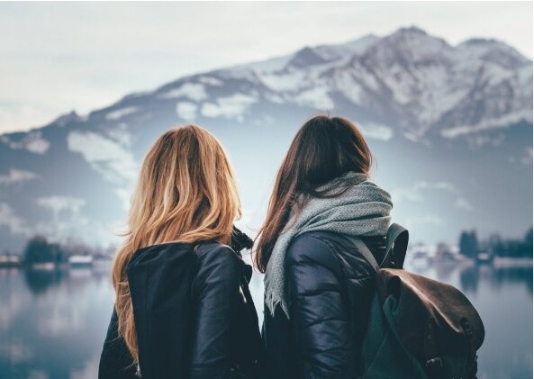 Фото из интернета, не касающееся трагедии. А девочек из Брянска сегодня похоронили.