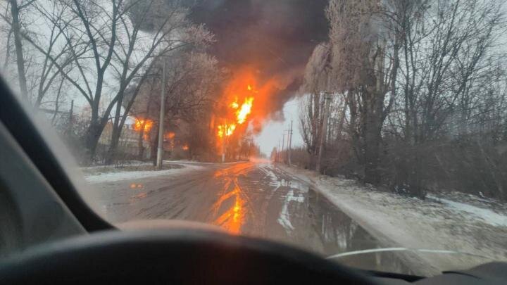 В Донбассе русские бойцы продолжают развивать успех, тактически "откусывая" куски серой зоны и продвигаясь вглубь территории противника.-3