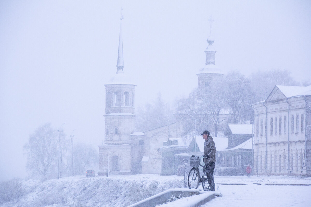 студенцов художник великий устюг. руся зайков вел устюг. город великий устюг вологда. великий устюг терем деда мороза. вотчина деда мороза в великом устюге.