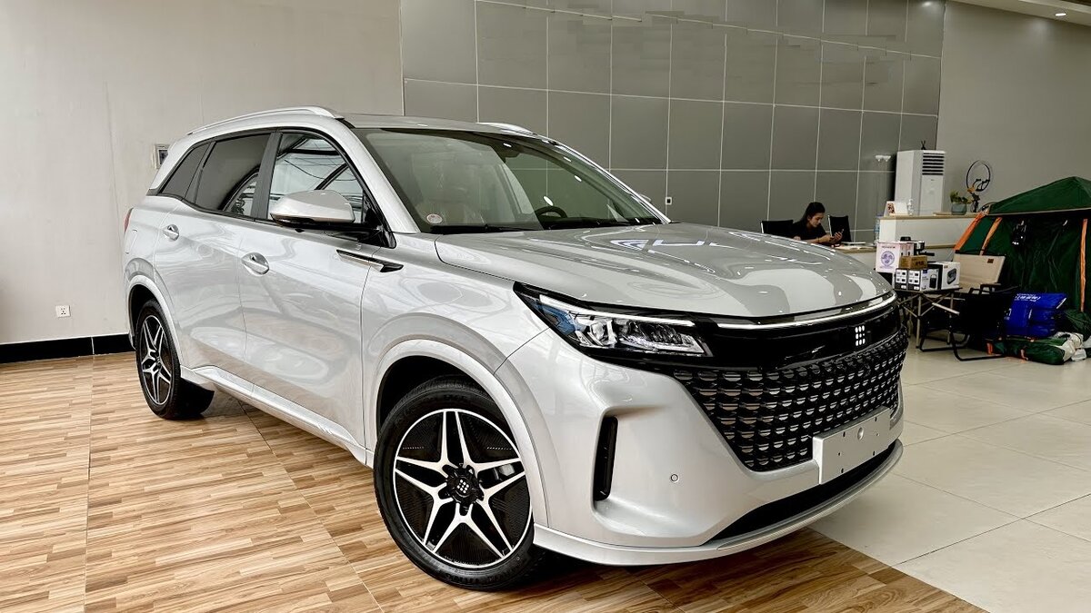 "Космос" - новый гибридный российский кроссовер. Источник иллюстрации - Яндекс.Картинки