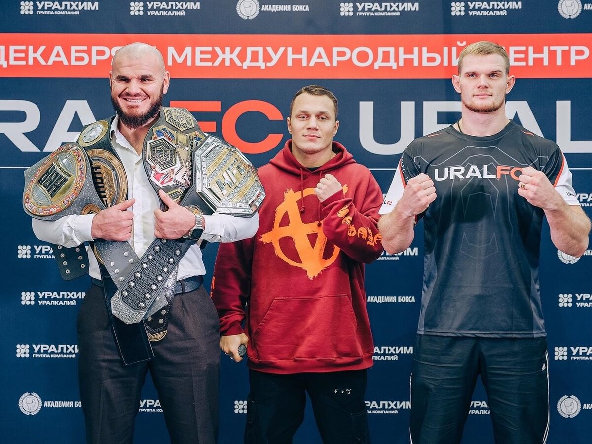     Хадис Ибрагимов, Артем Тарасов и Алексей Голуб