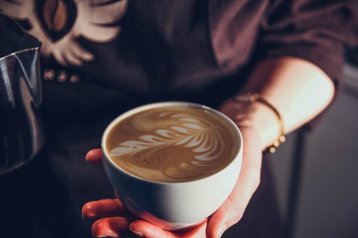 Научиться рисовать ты можешь на нашем курсе по латте-арту