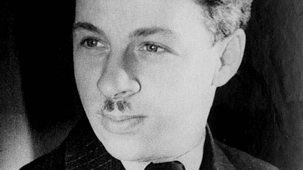    Михаил Румянцев родился в Санкт-Петербурге 10 декабря 1901 года. Учеба будущему цирковому артисту давалась тяжело. Окончив художественно-ремесленную школу Общества поощрения художеств, он переехал в город Старица Тверской области, где устроился работать художником-плакатистом в местном театре. Через три года Румянцев оказался в Москве, где начал рисовать афиши для кинотеатра «Экран жизни» Wikipedia