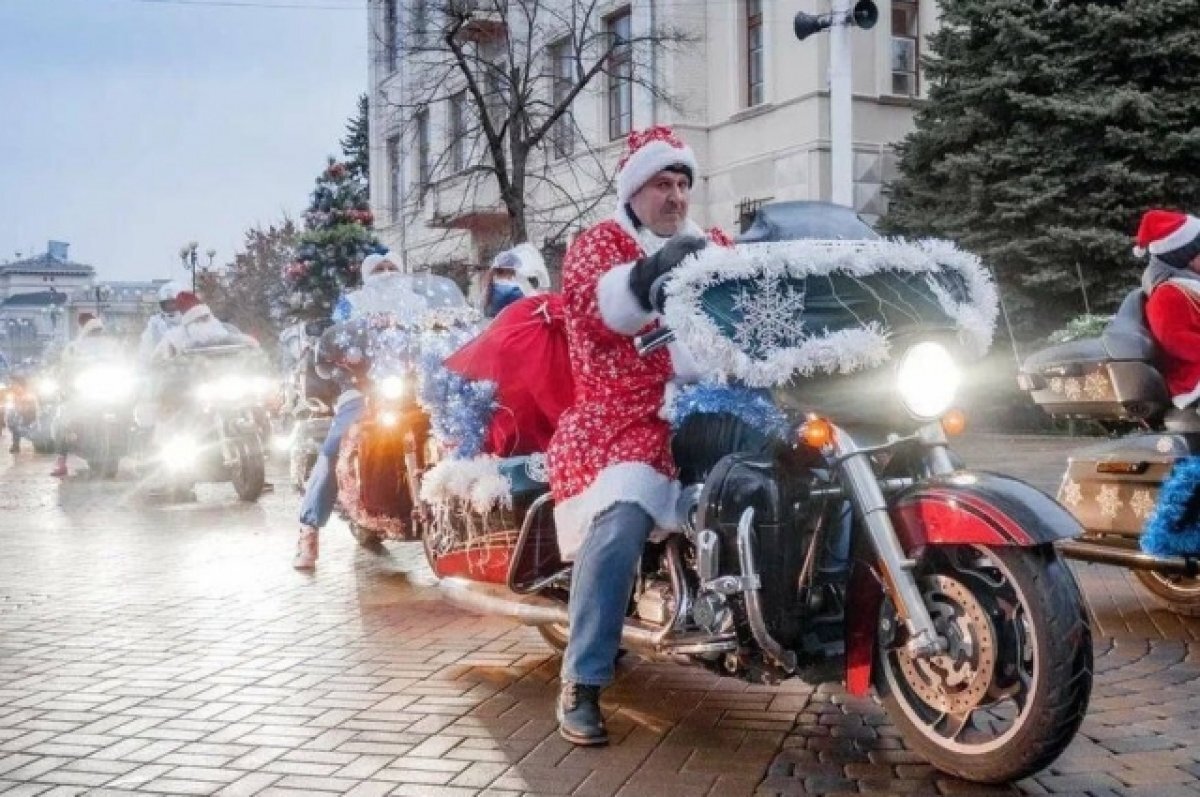    В Краснодаре прошел новогодний мотопробег