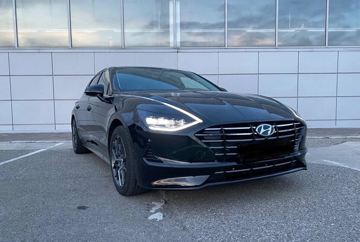 Хендэ Соната.