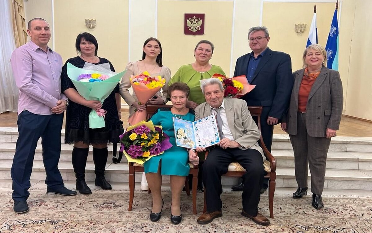    В Курске супруги Воробьёвы отметили 50-летие совместной жизни