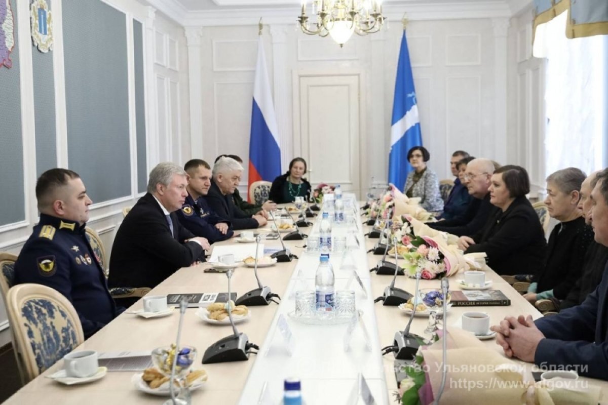    Русских встретился с кавалерами ордена Мужества и семьями погибших воинов