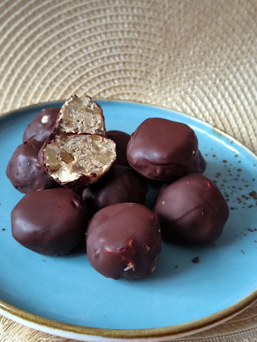 Очень аппетитные в разрезе, а вкус....... 