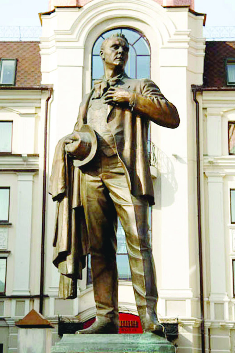 Пианист вид сверху. Предложу п. Предложу п. Предложу п. Петь под гитару.