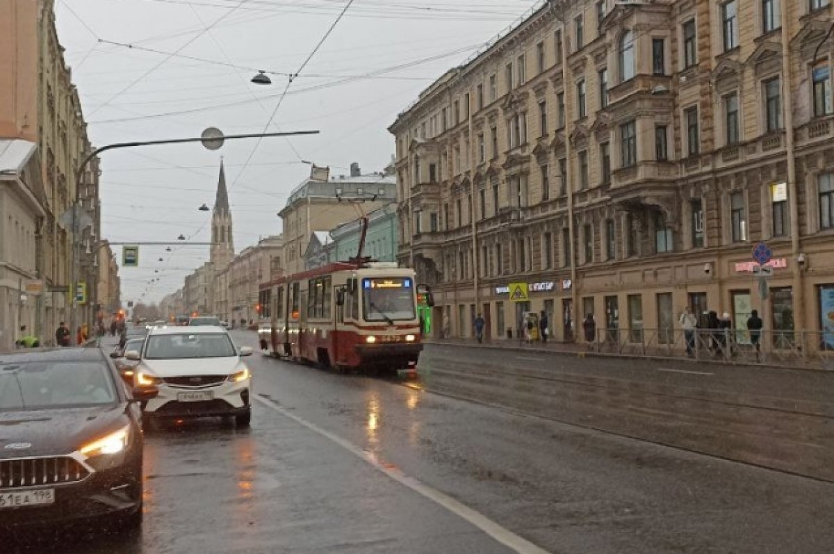    После ремонта открыли трамвайные пути на Руставели в Петербурге