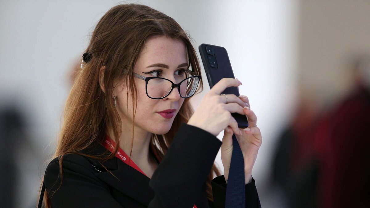    Куда исчезают деньги? Проверьте наличие “бесплатных” подписок© РИА Новости | Фотохост Конгресса молодых учёных