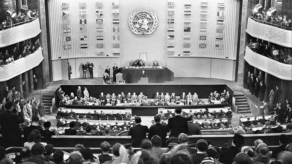 9 декабря 1948 года, Генеральная Ассамблея Организации Объединенных Наций резолюцией 260 (III) приняла Конвенцию о предупреждении преступления геноцида и наказании за него, которая признала геноцид в качестве преступления. Фото из открытых источников сети Интернета (Яндекс-картинки)
