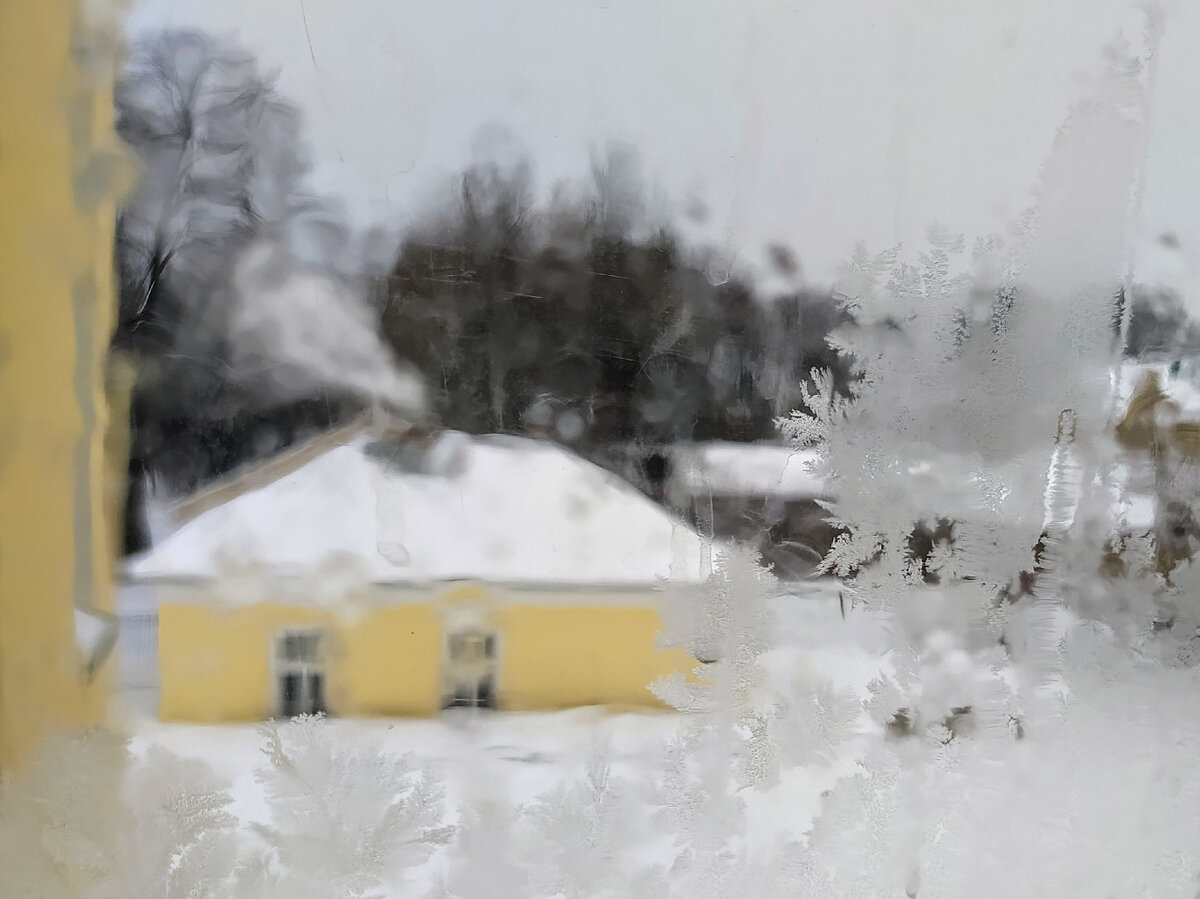 Этот вид из окна включил портал улëта в сказку. Фото автора