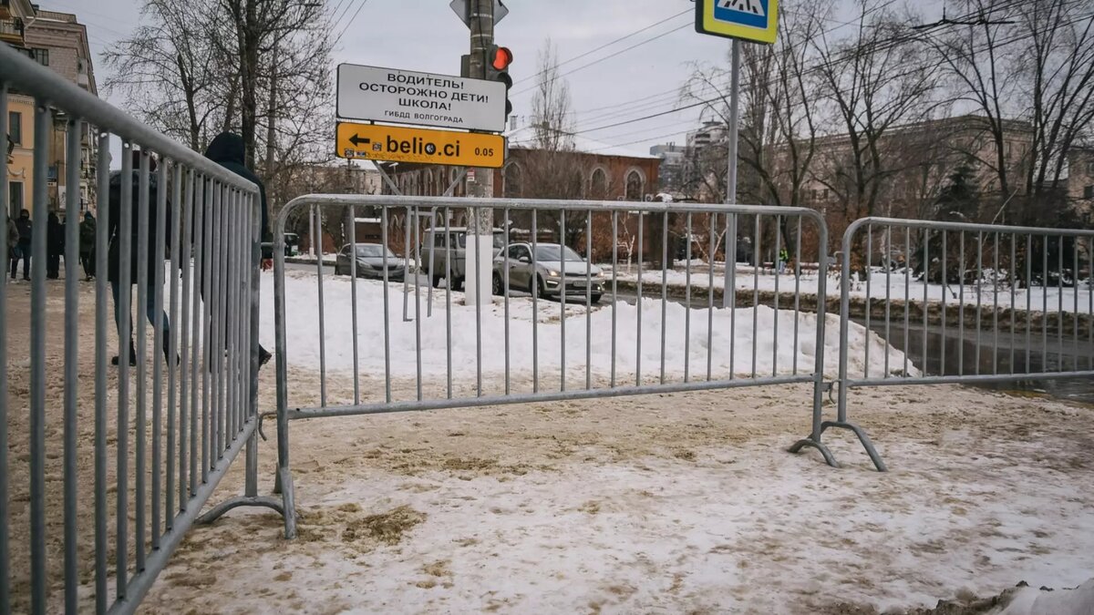     В казанском парке Тинчурина прошел согласованный с мэрией города пикет против запрета абортов в частных клиниках. Участниками мероприятия стали десять местных жительниц, пишет «Бизнес Онлайн».