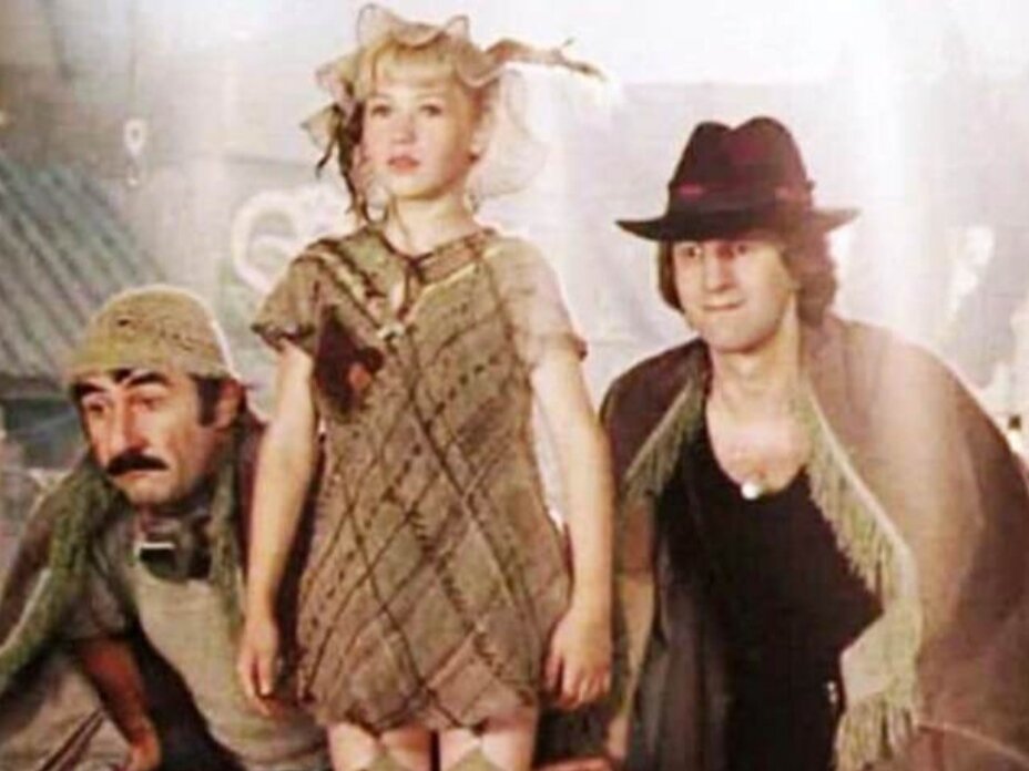 Название чисел после запятой. Таблица разрядов десятичных дробей 5 класс. Разряды после запятой в десятичной дроби. Газванрч больших числеь. Как называется после 5.