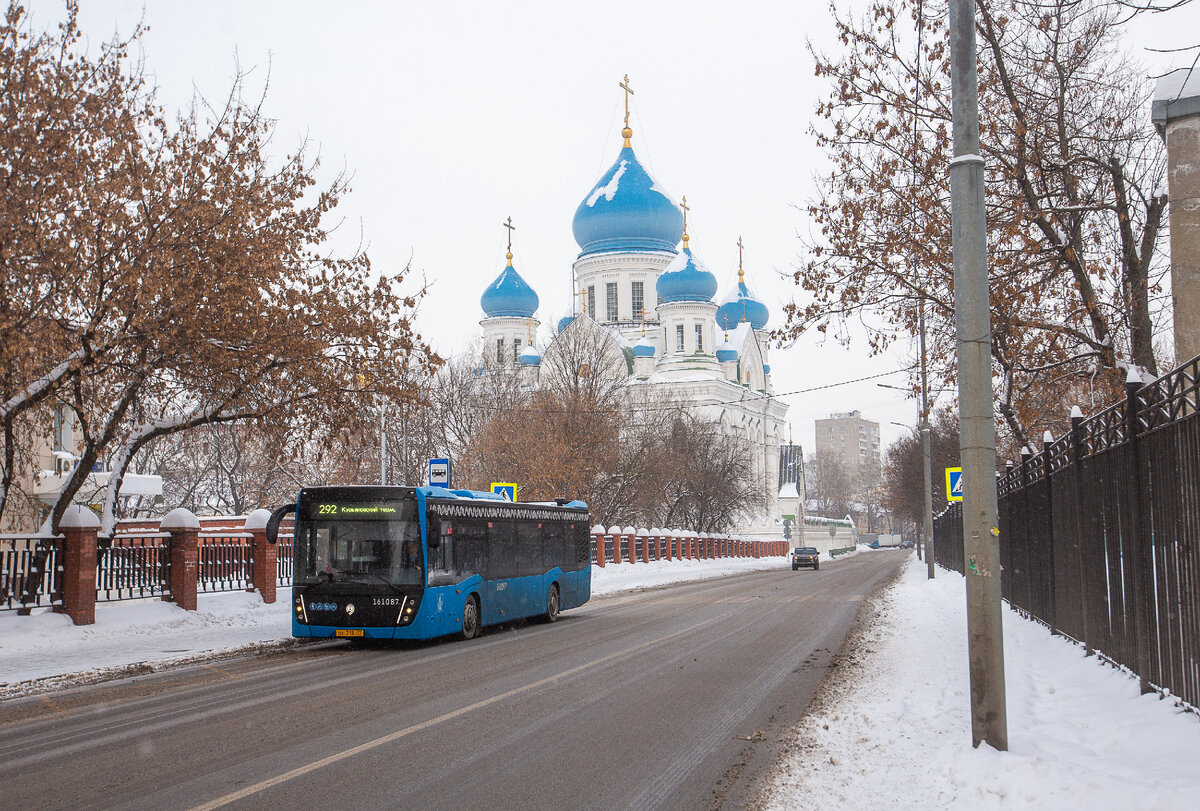 Иверский собор бывшего Николо-Перервинского мужского монастыря. Москва. Фото автора статьи (листайте галерею, ещё 1 фото)