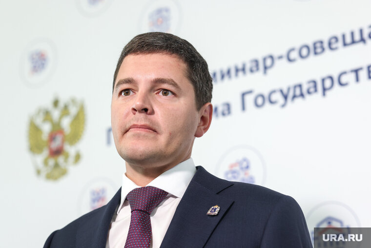    Дмитрий Артюхов считает, что реформу старшей школы в Ноябрьске следует приостановить