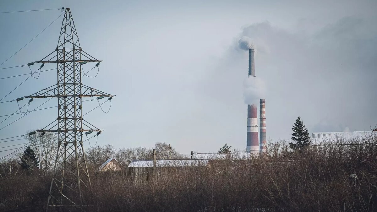     Внезапно нагрянувшая зима принесла множество проблем горожанам — городу пришлось вступить в настоящую «борьбу за живучесть» с холодами. В нашем дайджесте — эта и другие темы уходящей недели.