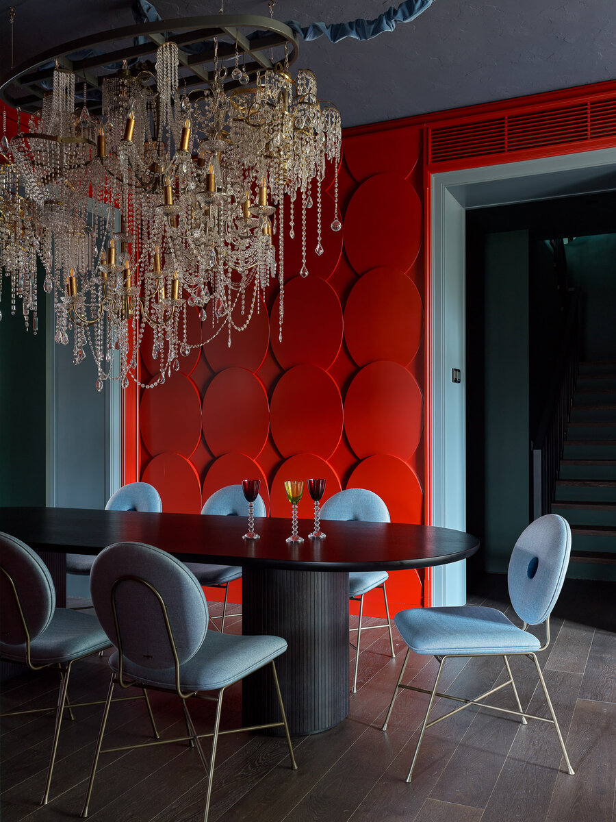 Столовая — самая смелая комната в доме.