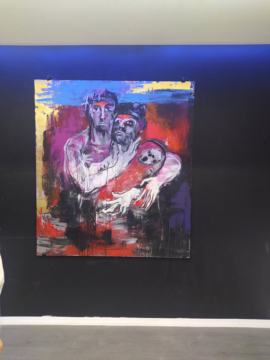 На картине Артист театра Романа Виктюка и Мастерской Татьяны Стрельбицкой:                Станислав Мотырев,                                                    Артист Мастерской Татьяны Стрельбицкой: Дмитрий Саврасов-Перельман